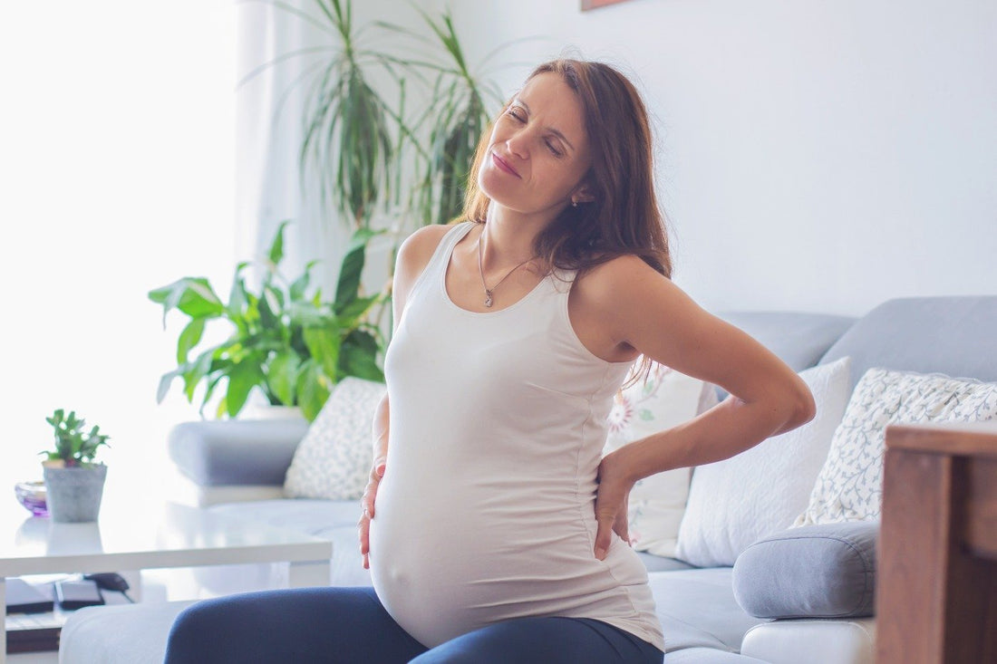 pregnant-mom-in-labor-having-contractions